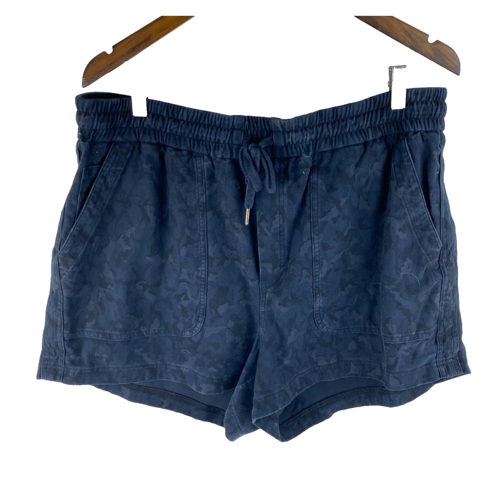 Athleta Womens 18 Camo Farallon‎ Shorts Stratum Camo Navy Drawstring